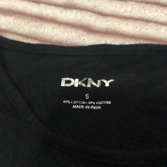 Cute dkny long sleeve tee size small - Picture 2 of 2